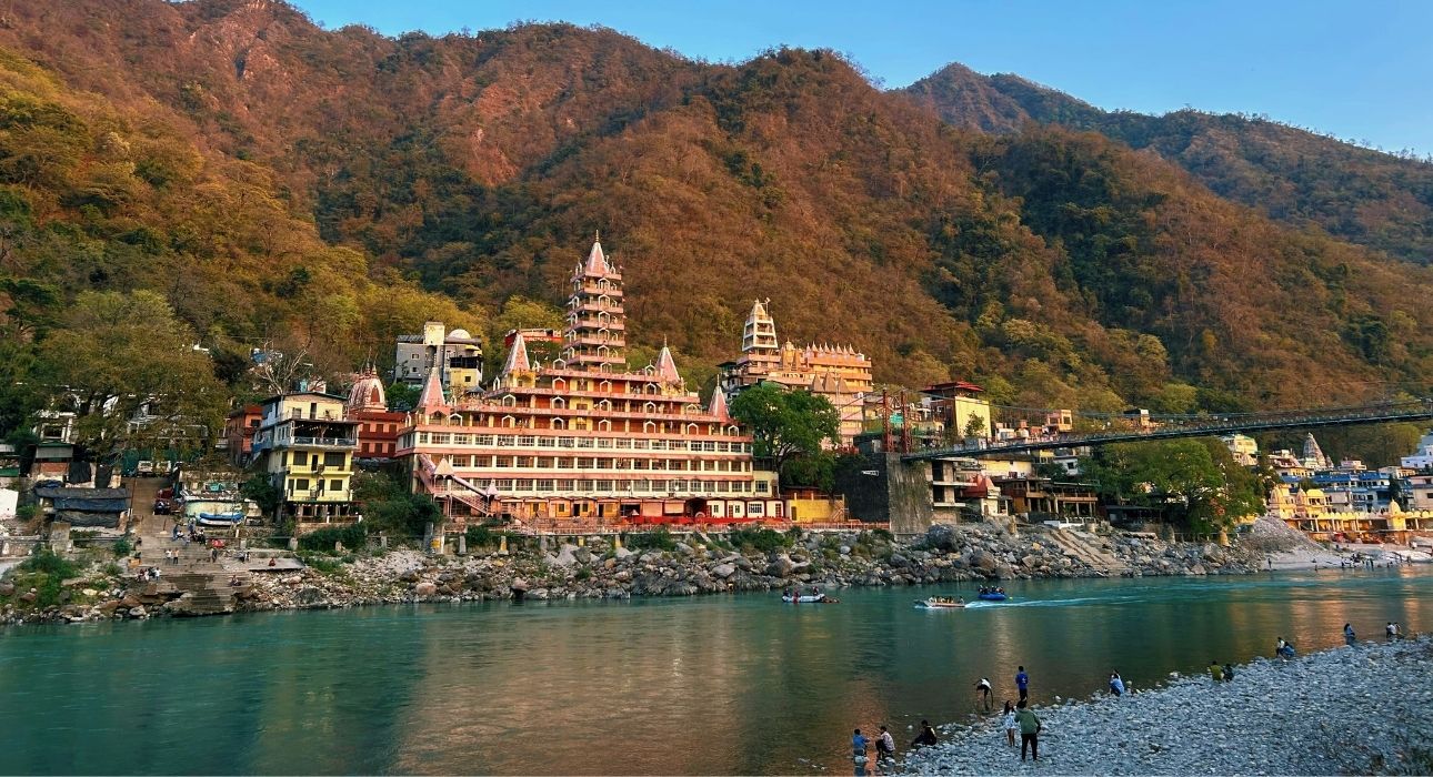 RISHIKESH TRAVEL DIARY – WHERE SPIRITUALITY MEETS ADVENTURE