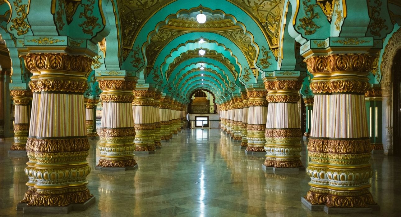 Best of Two Cultures South India (Karnataka & Kerala)
