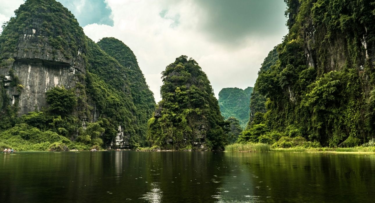 Vietnam Complete Circuit